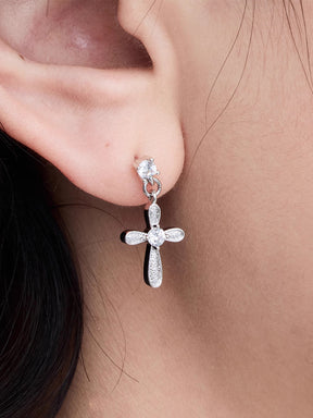 MUKTANK×SUN HUNTER Cross earring set
