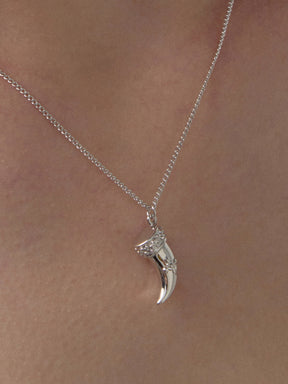 MUKTANK×SUN HUNTER Embossed Iris Tooth Pendant Necklace