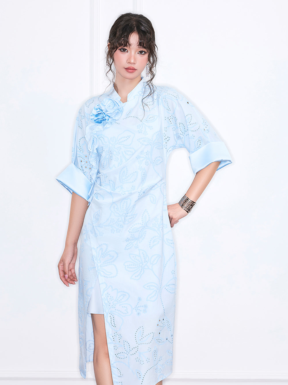 MUKZIN“Realm of Ethereal Mist”National Style Blue Jacquard Pleated Slit Half-sleeve Qipao Dress