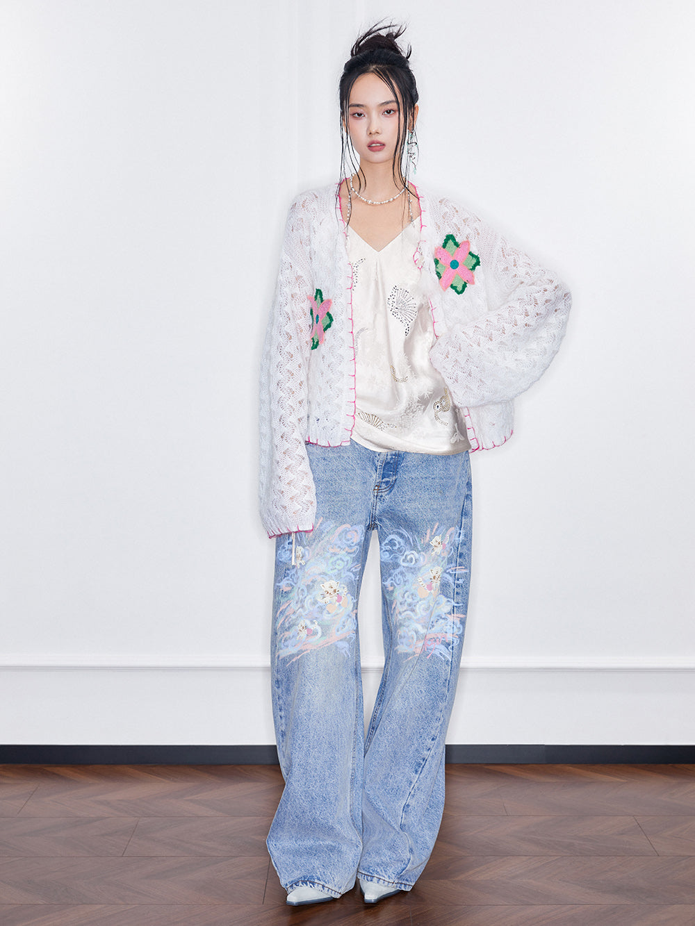MUKZIN SpringPrelude “Chunjiao” Vintage Hollow-out Knitted Cardigan