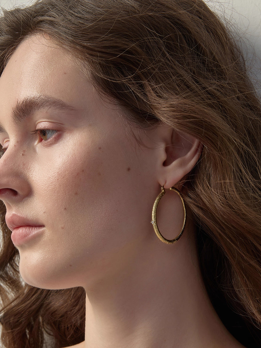 MUKTANK×SUN HUNTER Large-Sized Brushed Huggie Earrings