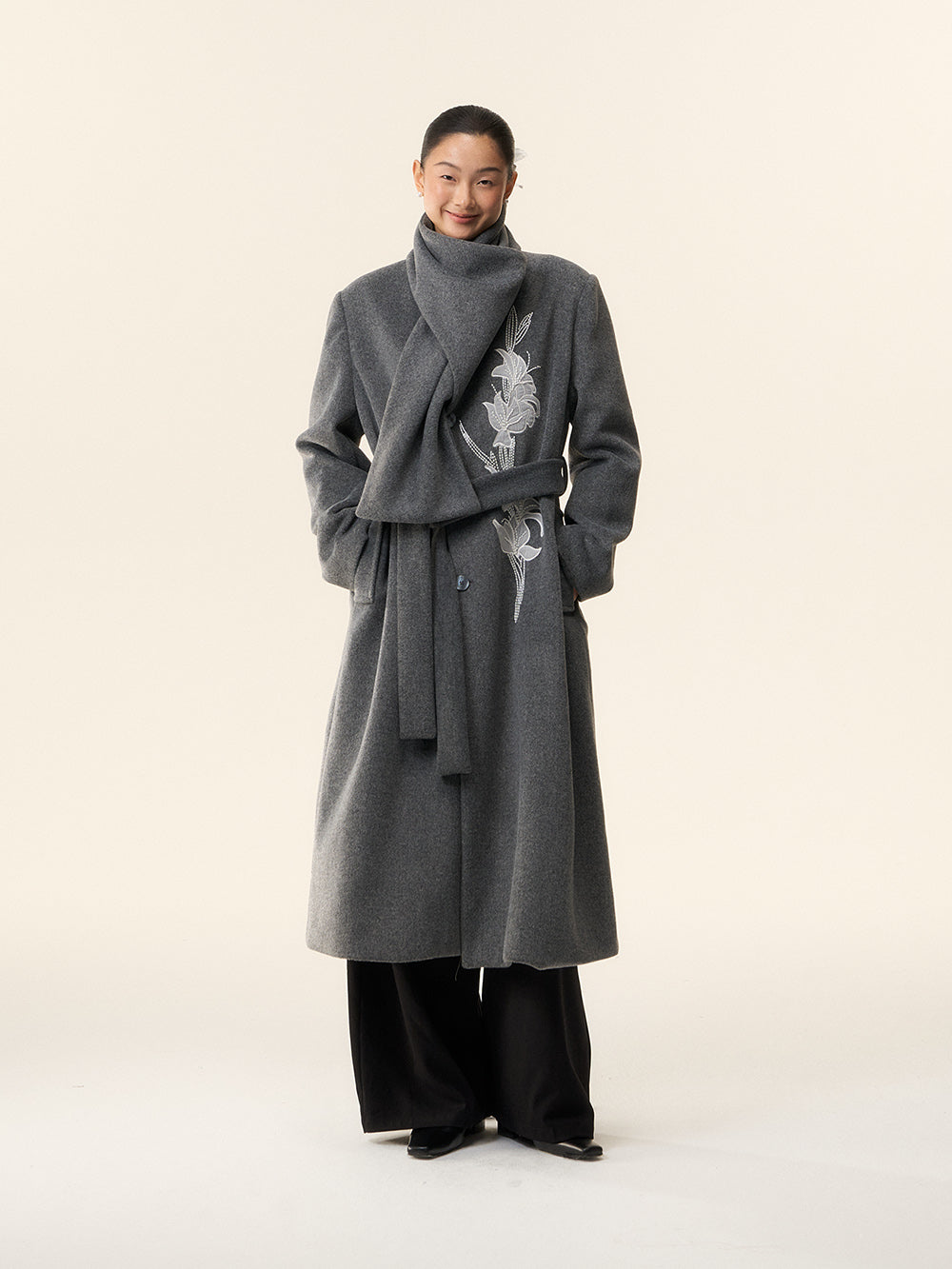 MUKTANK×LOUMUTAKU Gladiolus Beaded Embroidery Scarf Coat