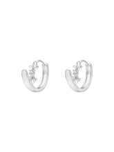 MUKTANK¡ÁSUN HUNTER Mother-of-Pearl Iris Ear Studs