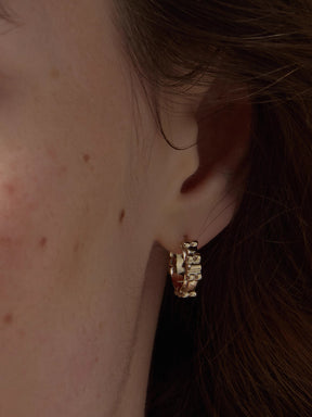 MUKTANK×SUN HUNTER Iris Flower Embossed Ear Cuffs