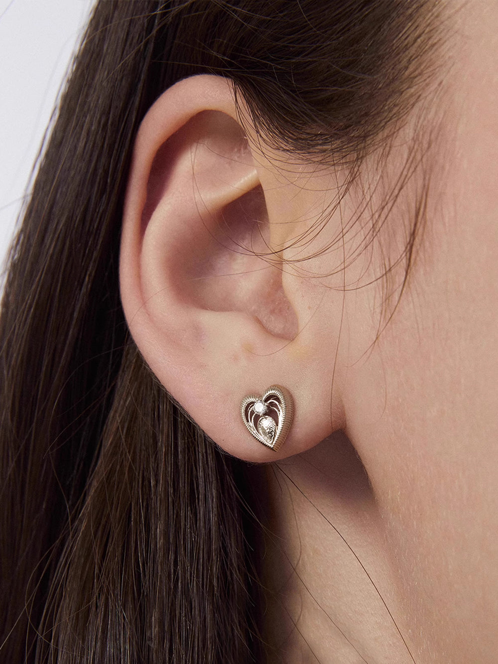 MUKTANK×SUN Lace heart ear clips