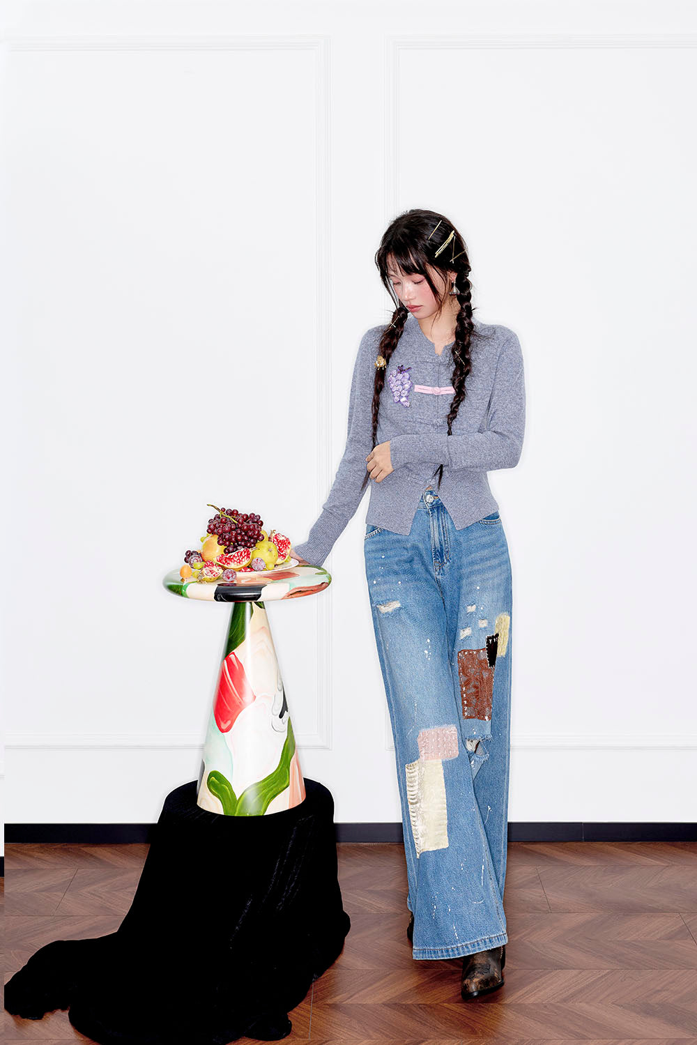 MUKZIN“Capsule Collection”Elegant Color - Blocked Fruit Embroidery Fake Two - Piece Sweatshirt (Copy)