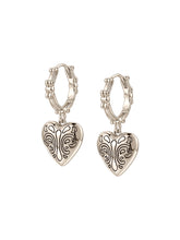 MUKTANK×SUN HUNTER Vintage Heart Carved Ear Cuffs