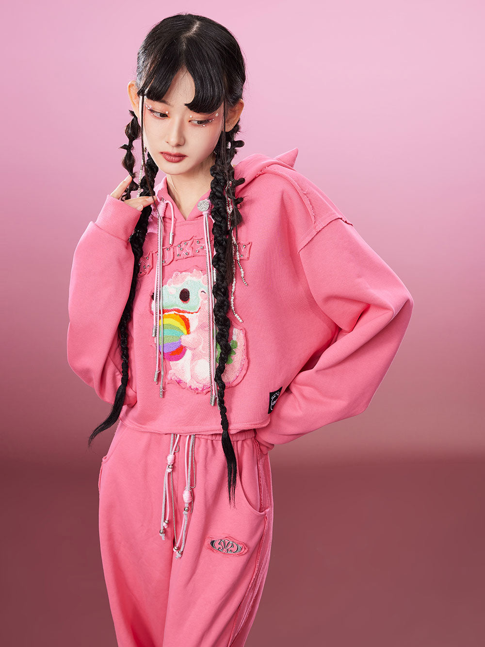 MUKZIN Pink Cute Embroidered Campus Style Sweatshirt