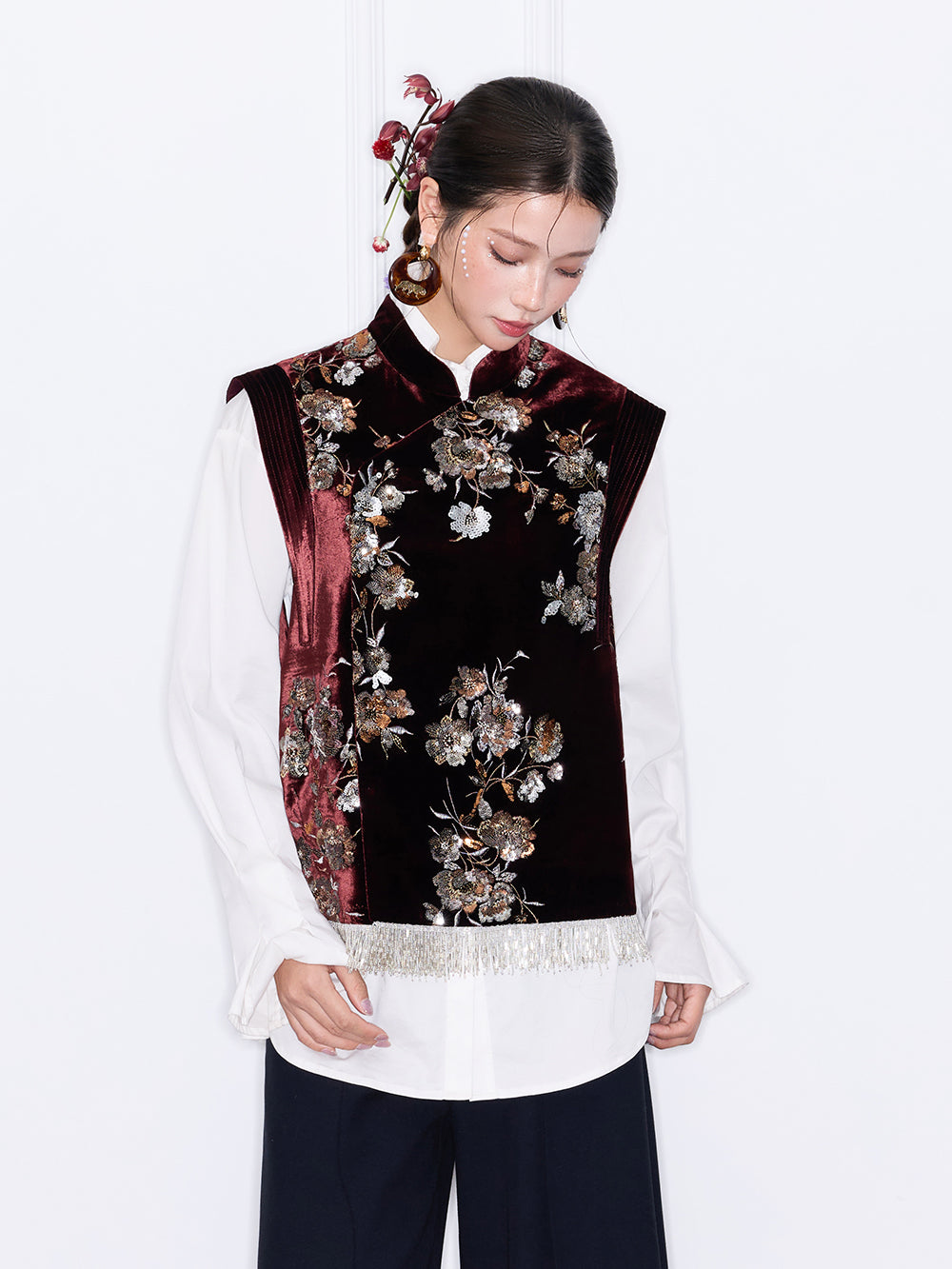 MUKZIN¡°Capsule Collection¡±Burgundy Velvet Chinese Style Vest Women