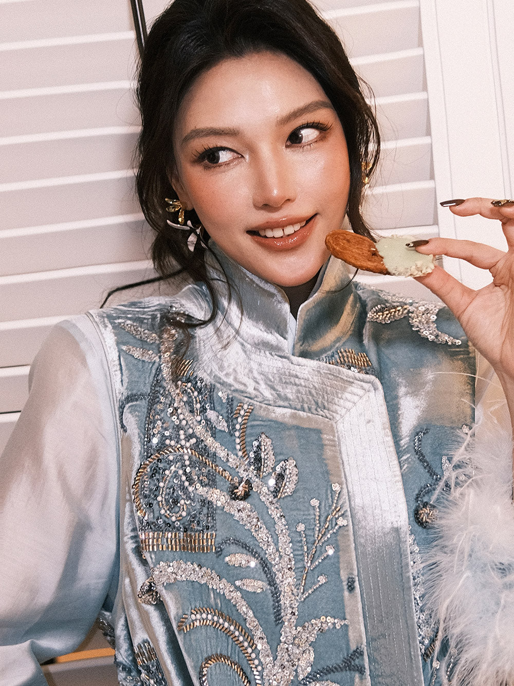 MUKZIN¡°Capsule Collection¡±Blue Velvet Chinese Style Embroidered Vest