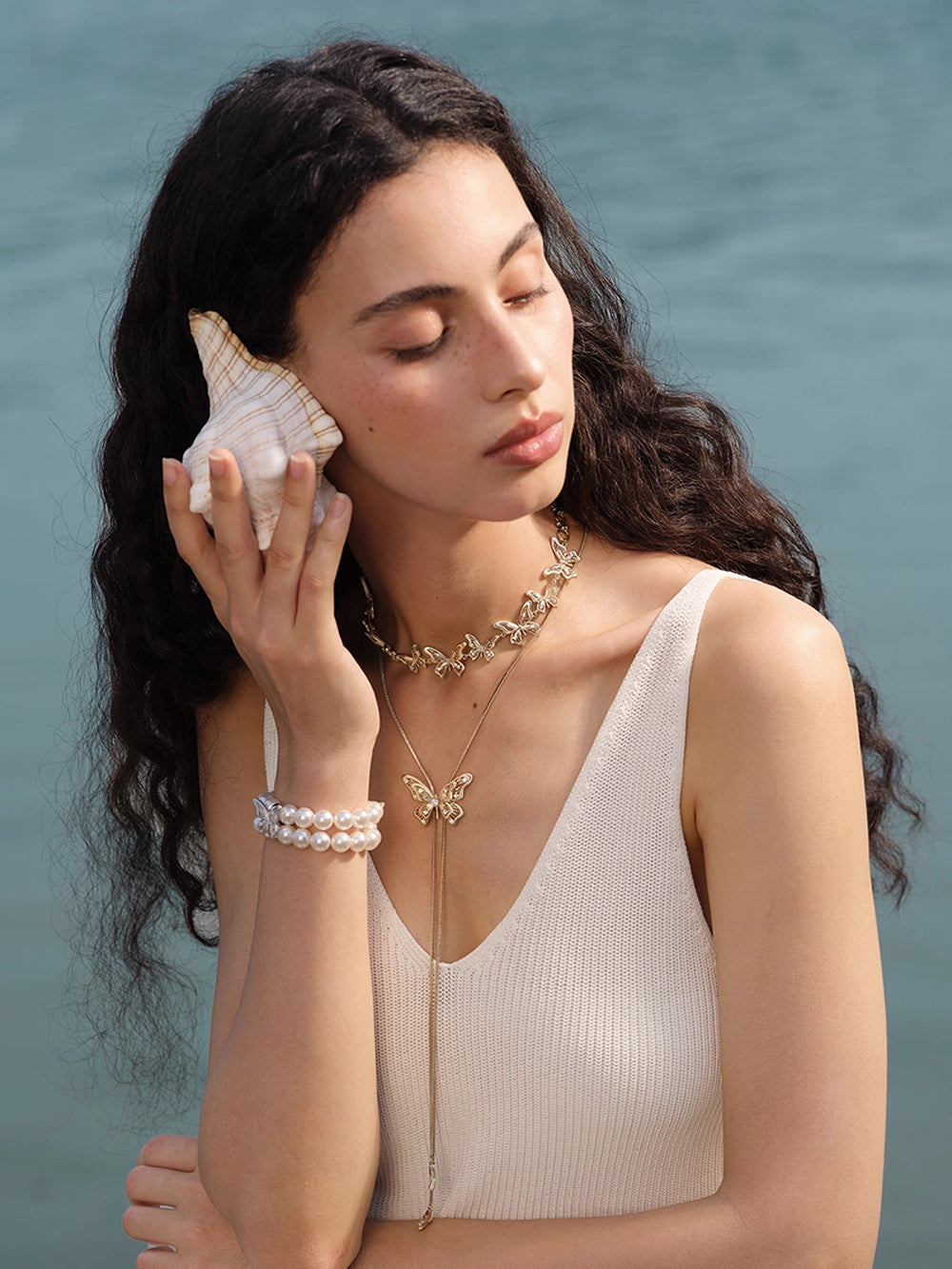 MUKTANK×SUN HUNTER “Emergence”Lace Butterfly Pull - Out Necklace