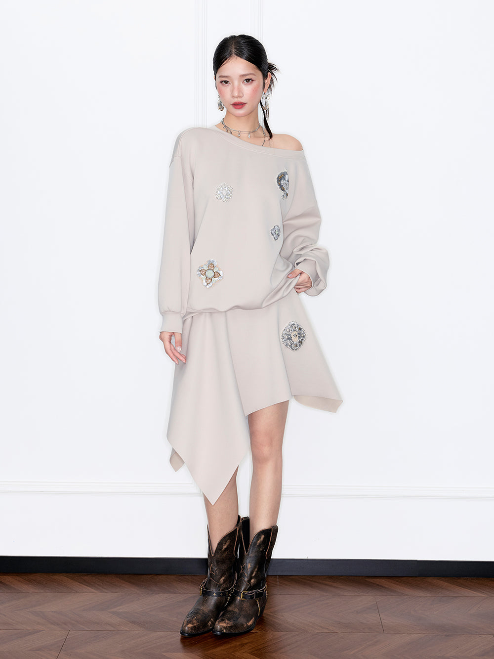 MUKZIN“Capsule Collection”Asymmetrical Ruffle Hem Skirt