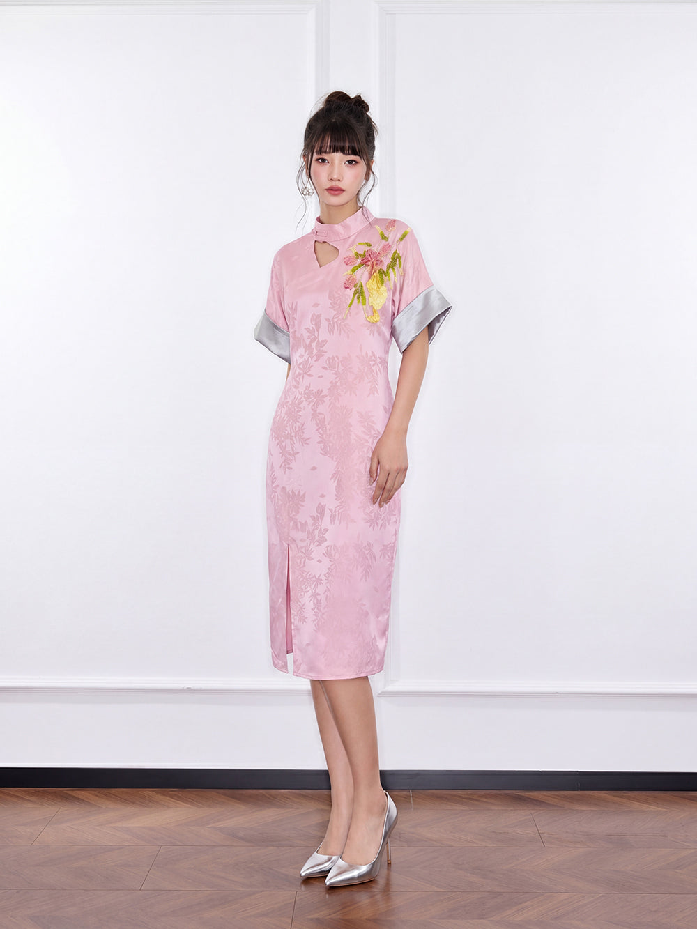 MUKZIN×"Capsule Collection" Silk Modern Chinese Embroidered Qipao Dress