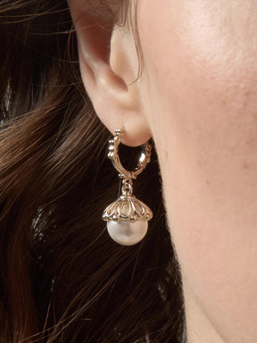 MUKTANK×SUN HUNTER Embossed Iris Faux Pearl Ear Cuffs