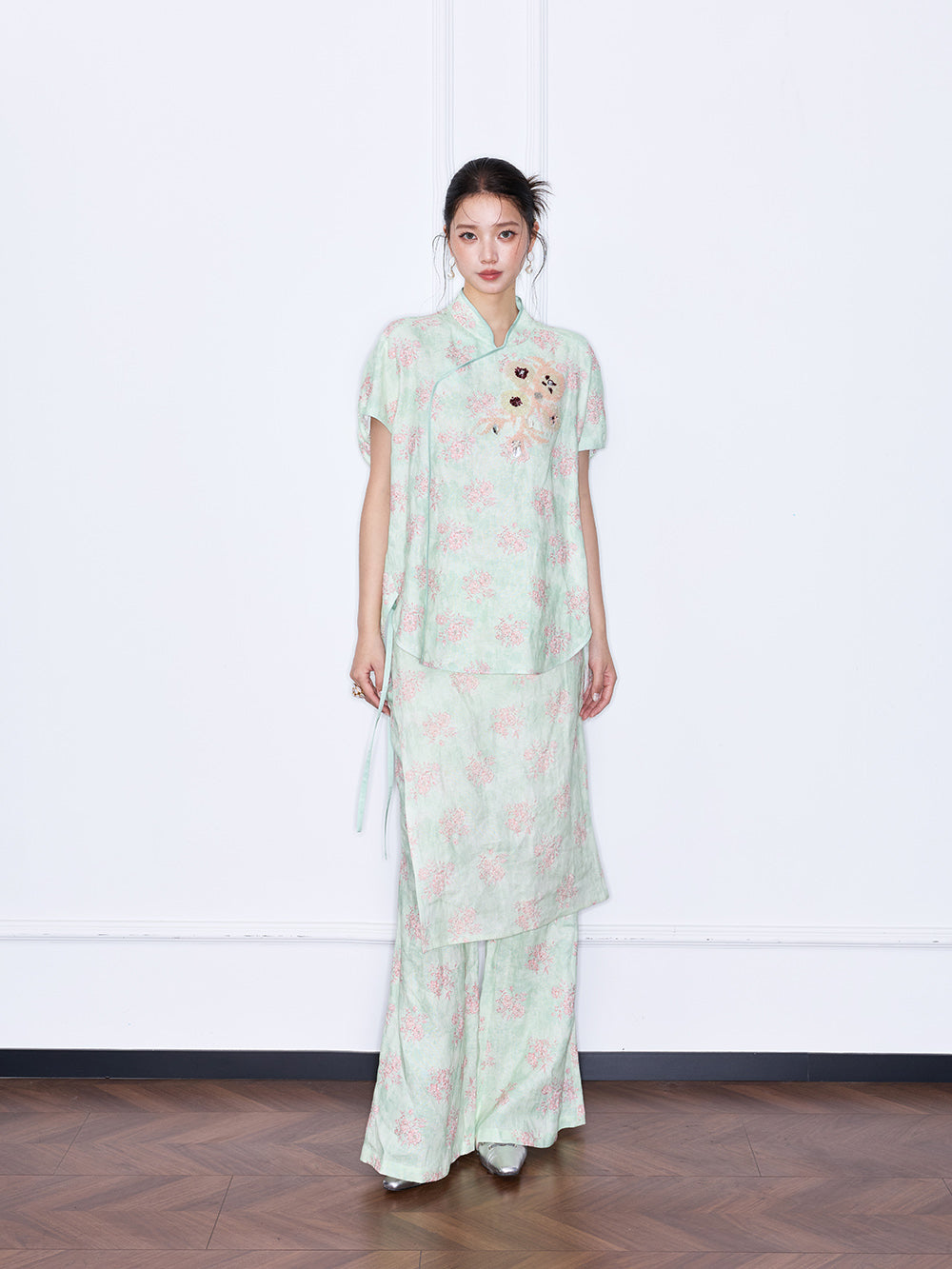 MUKZIN "Misty Longjing Tea" New Chinese Style Green Embroidered Linen Set Top