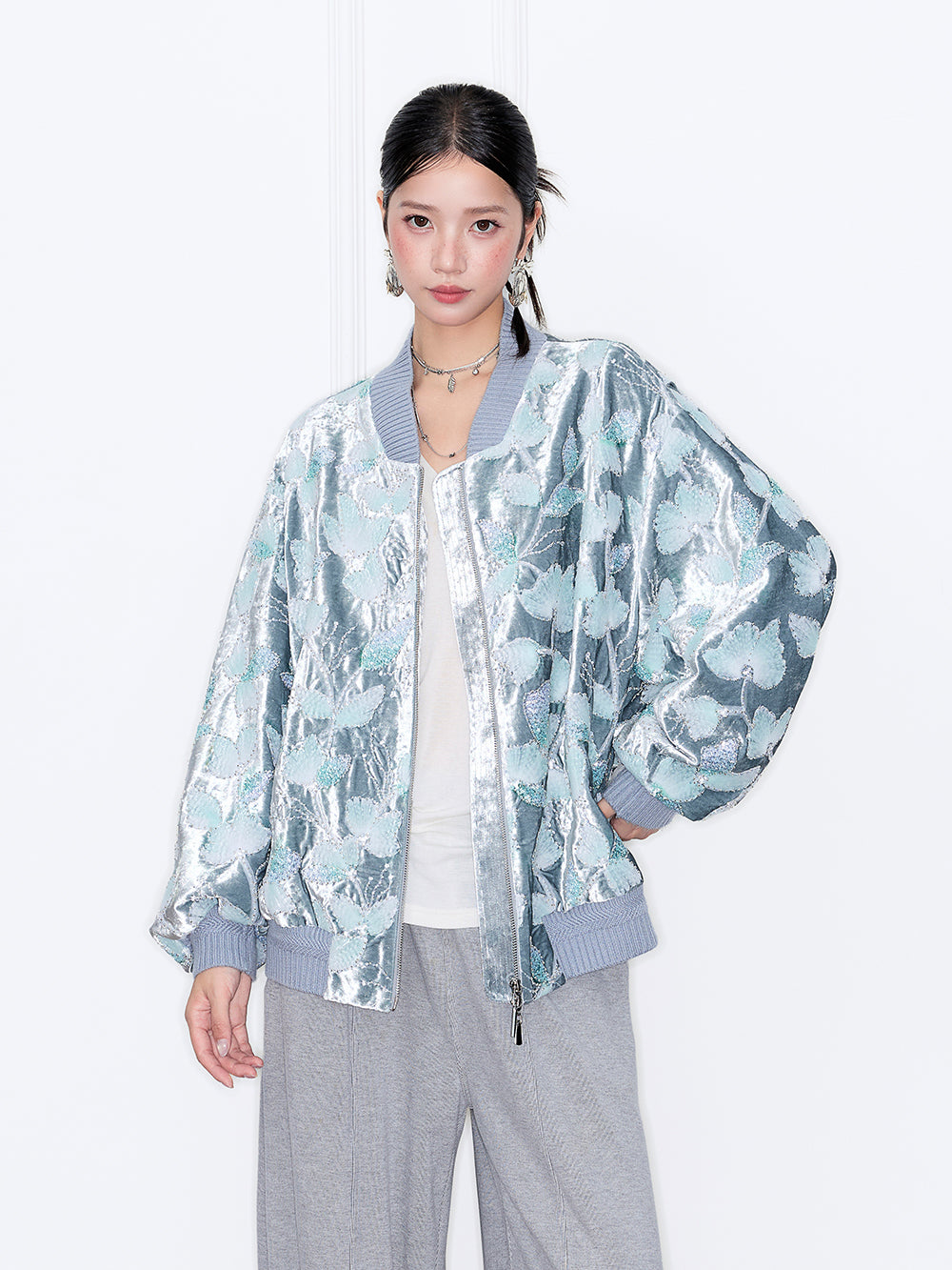 MUKZIN“Capsule Collection”Silver Gray Velvet Jacquard Baseball Jacket