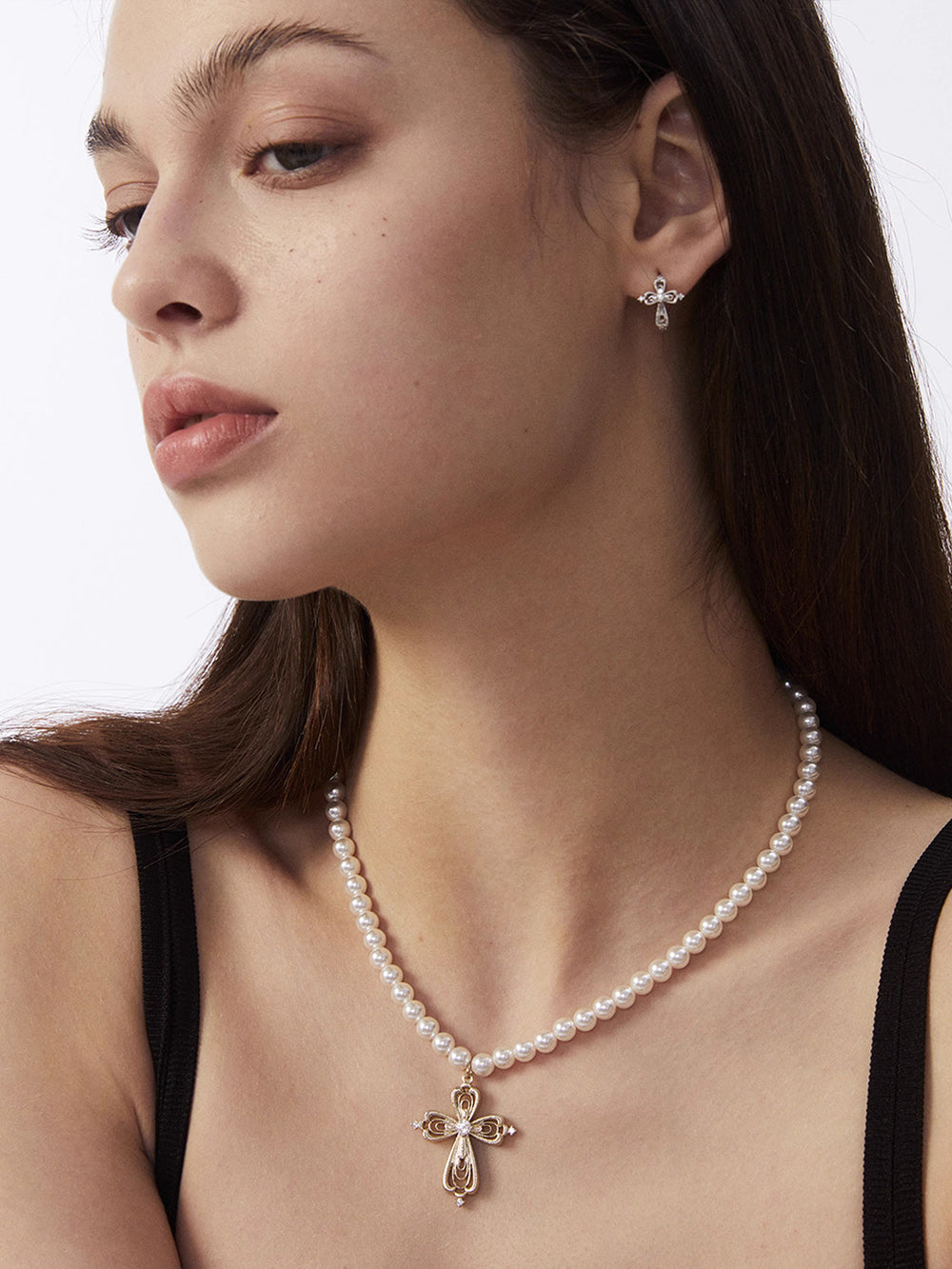 MUKTANK×SUN HUNTER Small lace cross pearl chain