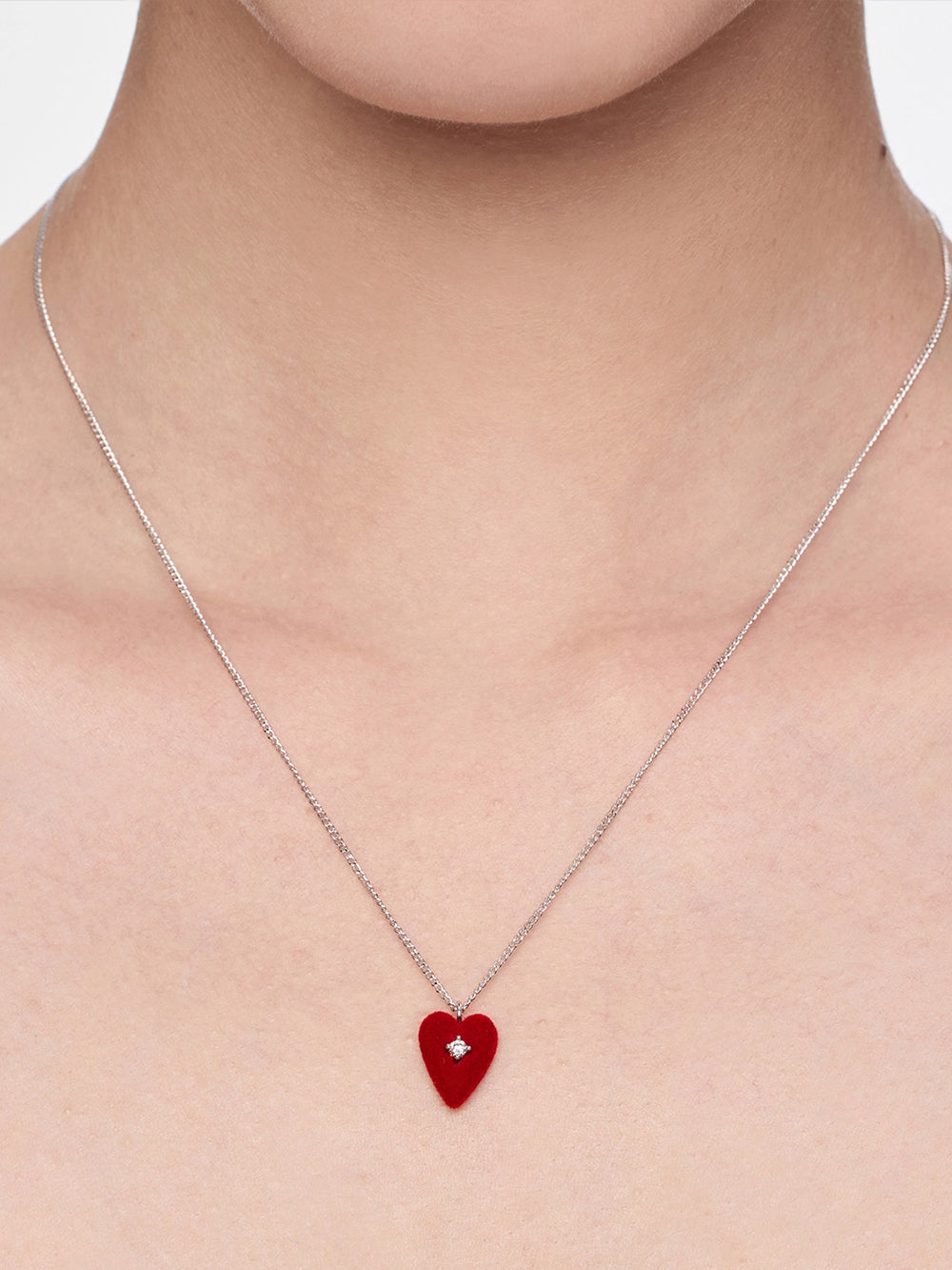 MUKTANK×SUN HUNTER Double-Layered Velvet Heart Flower Necklace