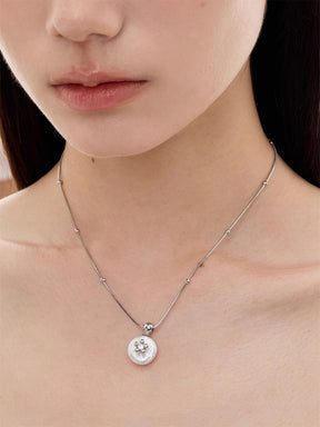 MUKTANK x SUN HUNTER Round Freshwater Pearl Necklace