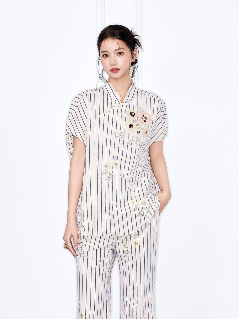 MUKZIN "Night Ballad of Chang'an" New Chinese Style Stand Collar Short-Sleeve Top with Stripes & Floral Embroidery