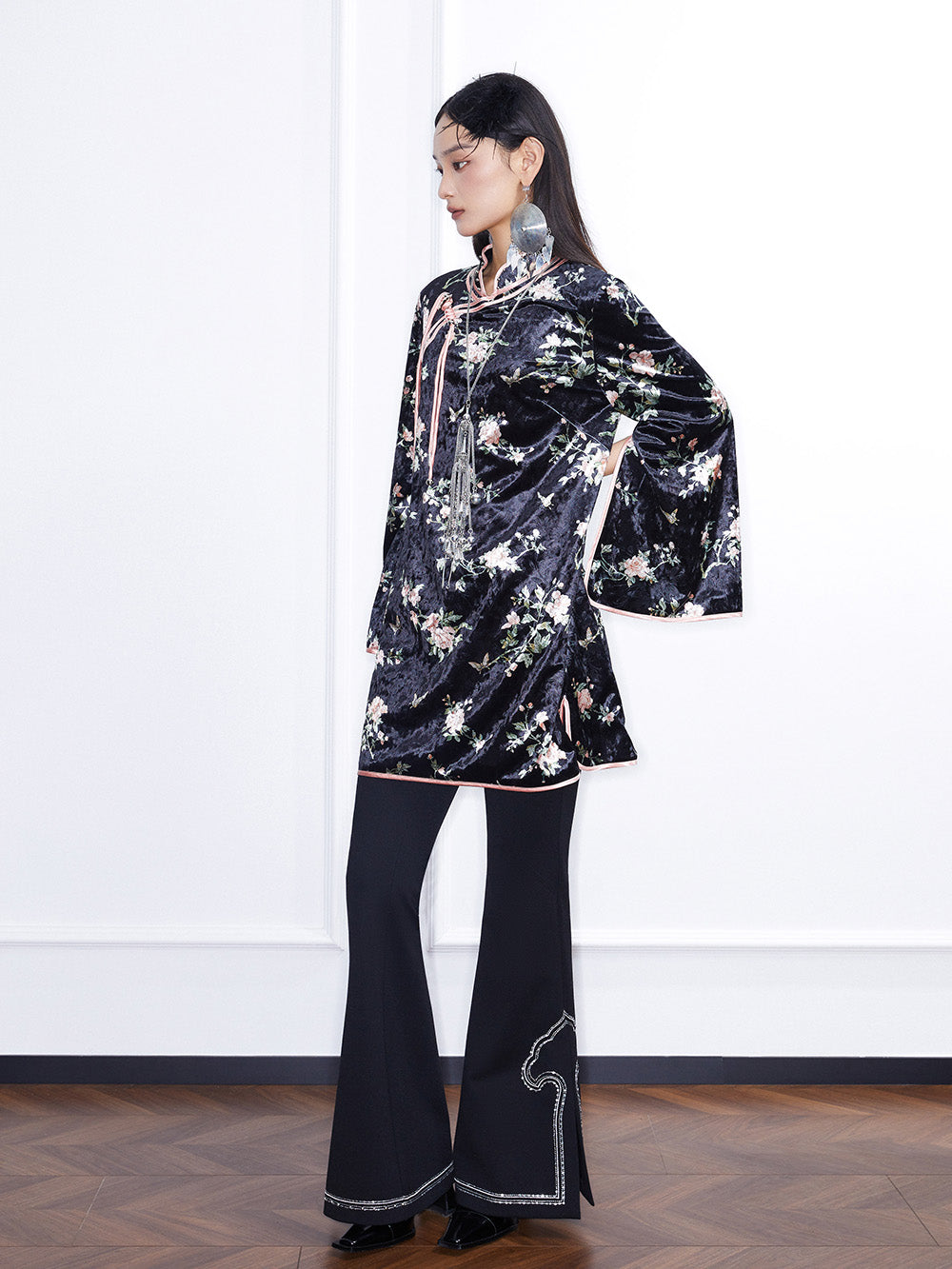 MUKZIN Linglong "Yuhuan" Chinese Velvet Cape Cheongsam Dress