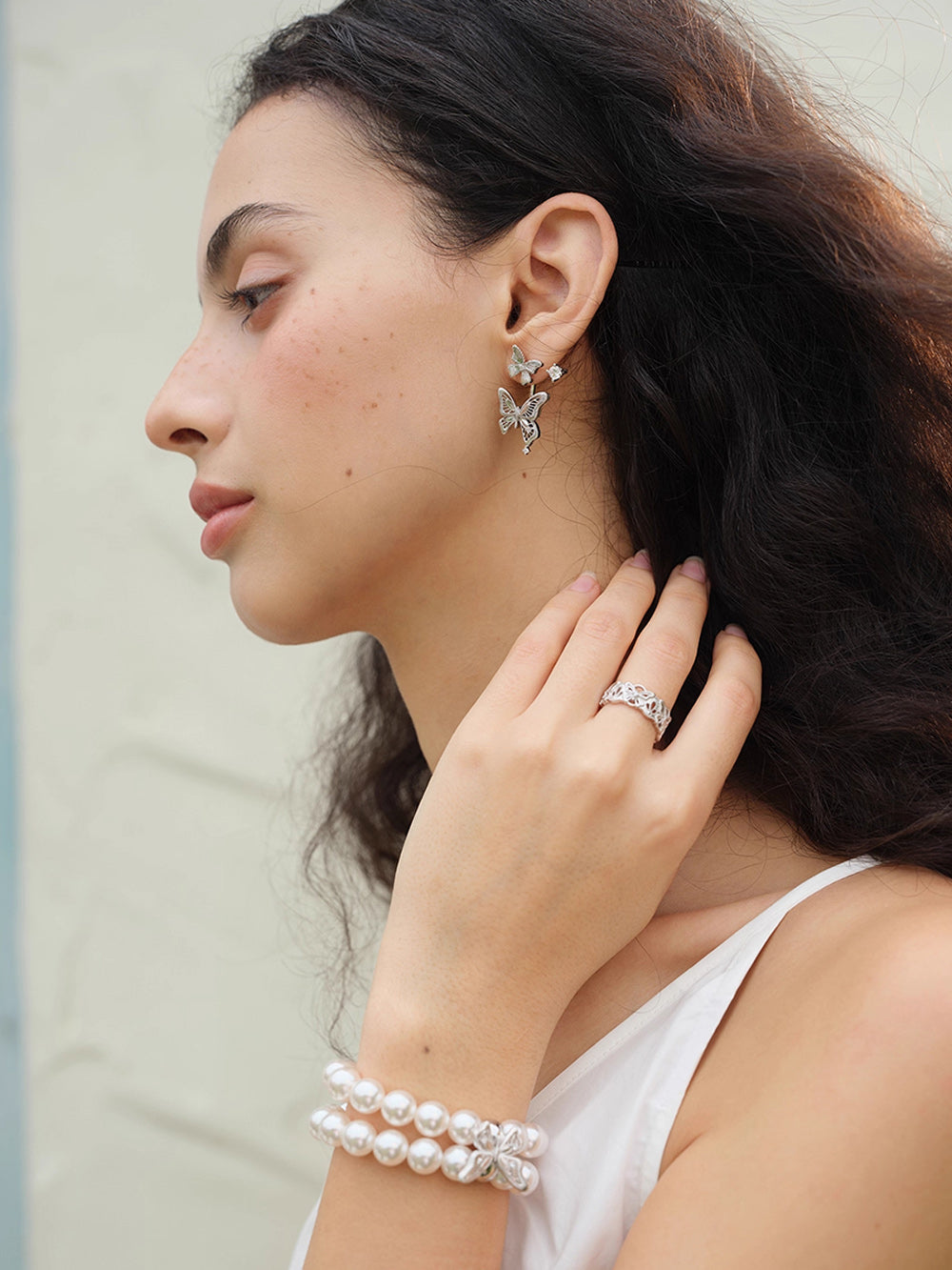 MUKTANK×SUN HUNTER “Emergence”Two-Tone Lace Butterfly Pearl Bracelet