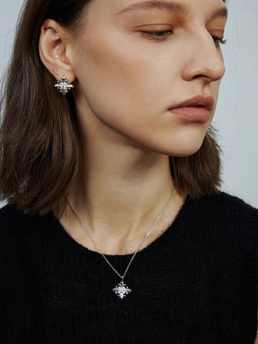 MUKTANK×SUN HUNTER Iris-shaped Square Earrings
