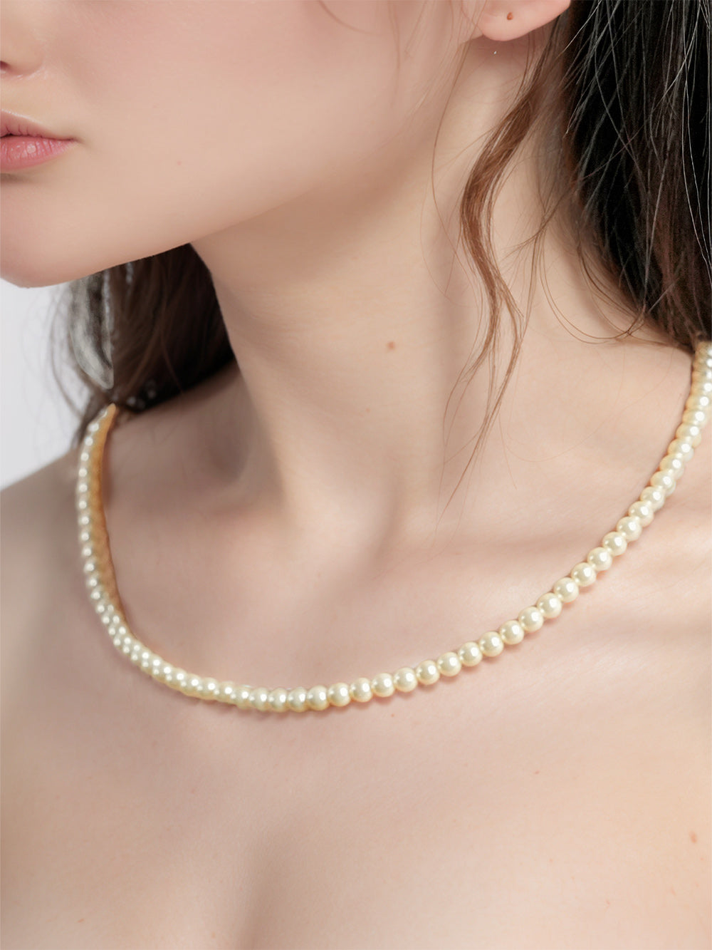MUKTANK Warm Gold Mini Petite Pearl Necklace