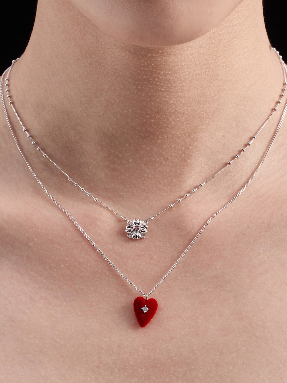 MUKTANK×SUN HUNTER Double-Layered Velvet Heart Flower Necklace