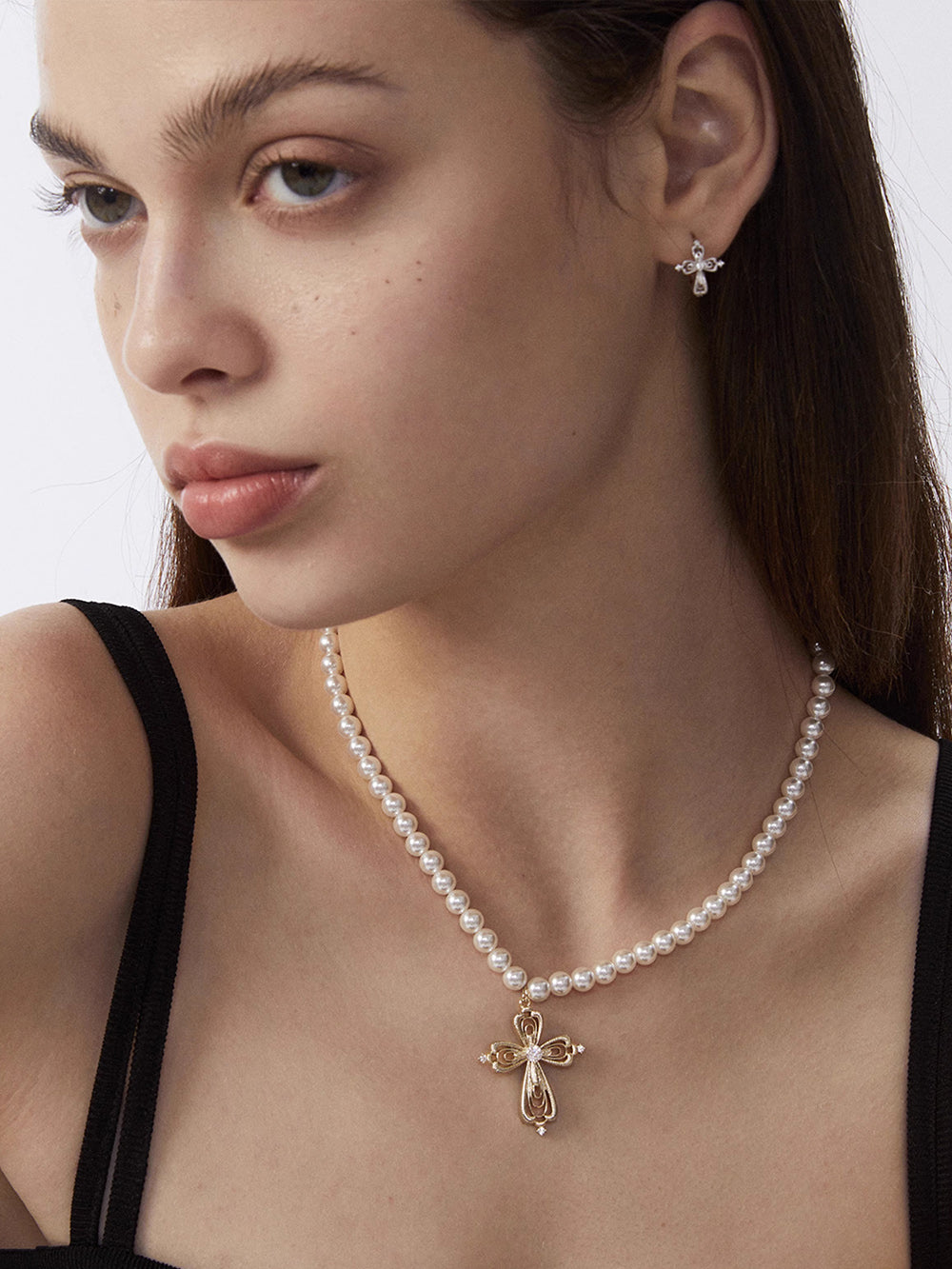 MUKTANK×SUN HUNTER Small lace cross pearl chain