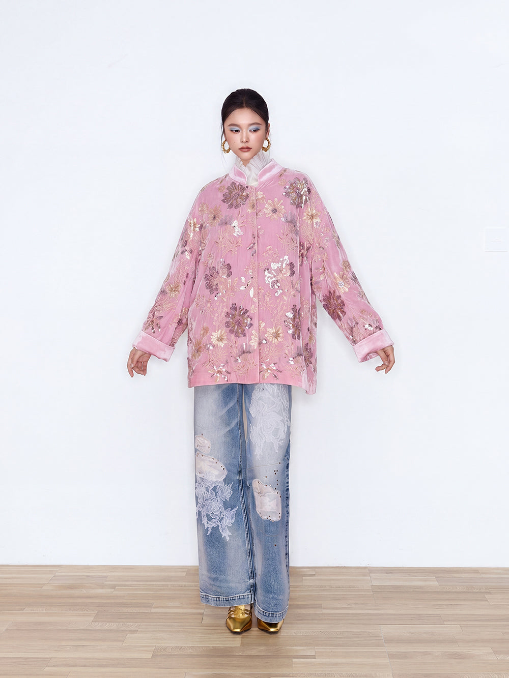 MUKZIN×Capsule Collection New Chinese-Style Pink Velvet Jacket with Floral Embroidery and Stand Collar