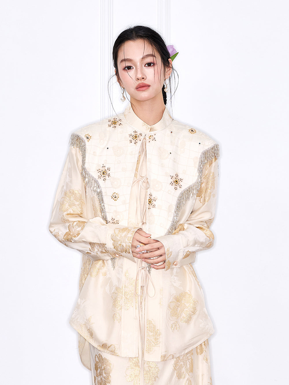 MUKZIN "Capsule Collection" Stylish Statement Piece With Designer Embroidered Cloud Shoulder In New Chinese Style