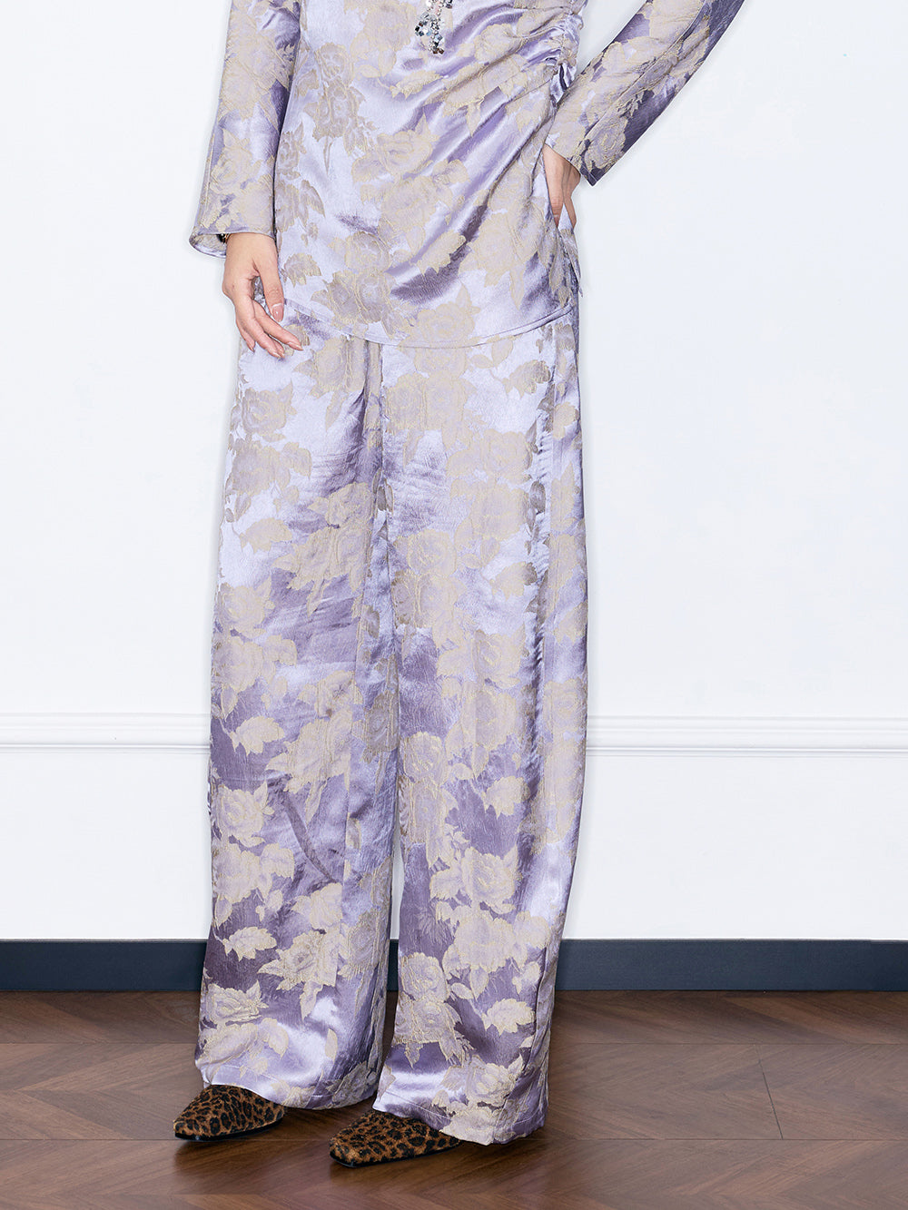 MUKZIN“Capsule Collection”Lavender Floral Jacquard Wide-Leg Pants | Oriental Satin Wide-Leg Trousers