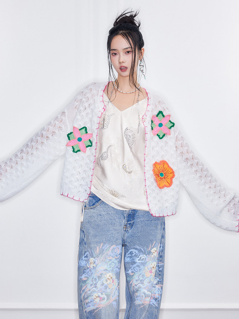 MUKZIN SpringPrelude “Chunjiao” Vintage Hollow-out Knitted Cardigan