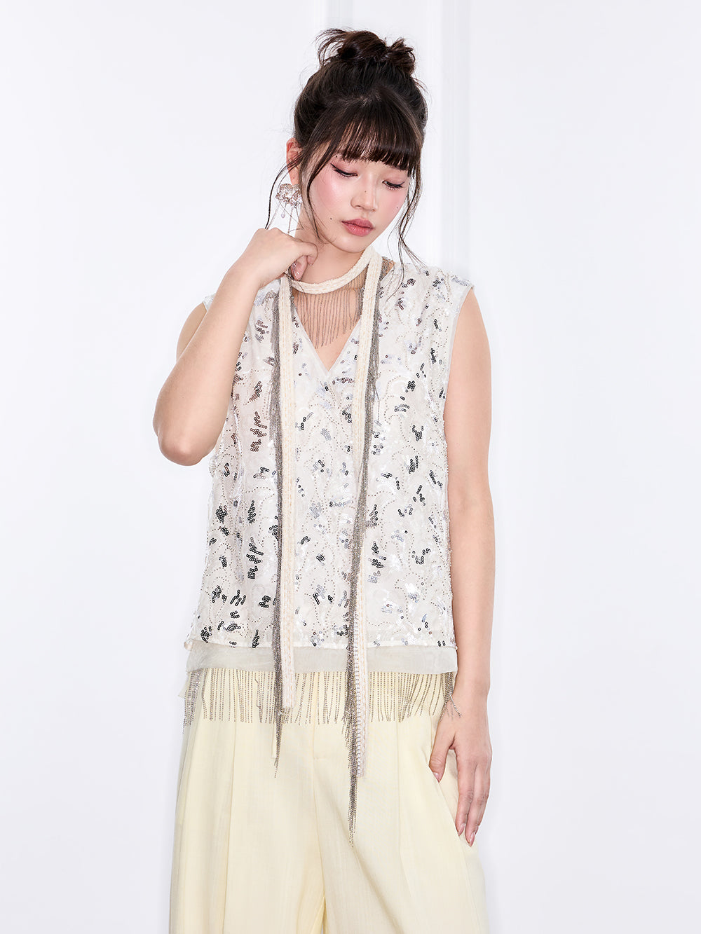 MUKZIN "Ode to the New Summer"White Sleeveless Stylish Casual Vest
