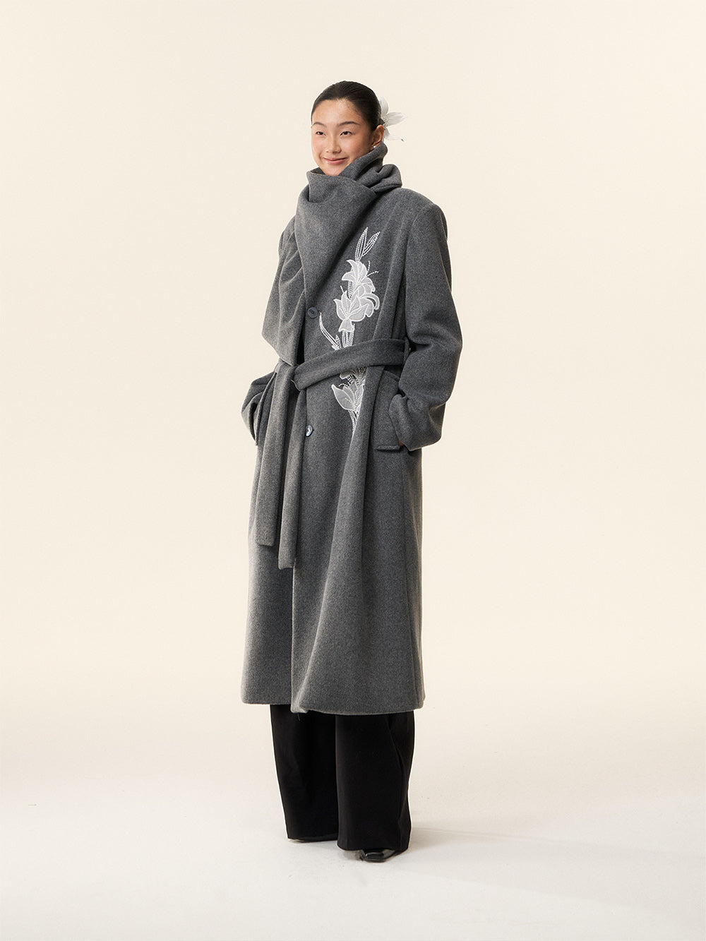 MUKTANK×LOUMUTAKU Gladiolus Beaded Embroidery Scarf Coat