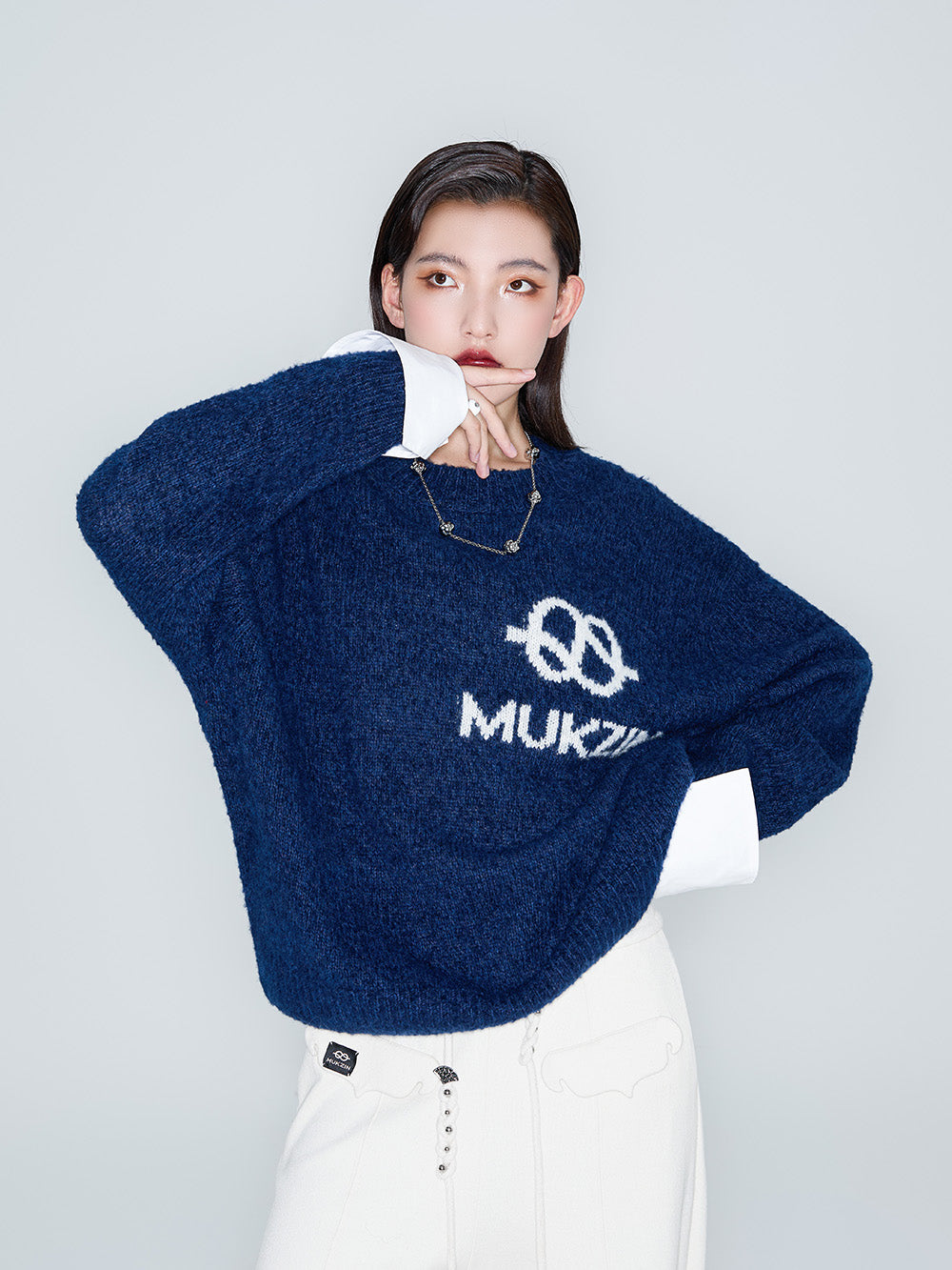 MUKZIN Linglong "Bafang Linglong" detachable Cuffs Crew Neck White Wool Top