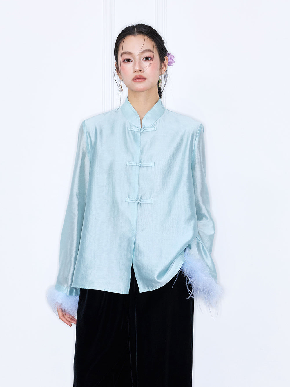 MUKZIN“Capsule Collection”Chinese Style Mandarin Collar Frog Button Blouse with Fur Cuff