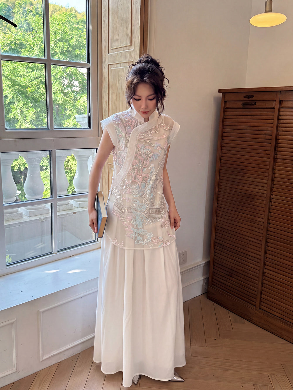 MUKZIN×Capsule Collection New Chinese-style embroidered white modified cheongsam dress
