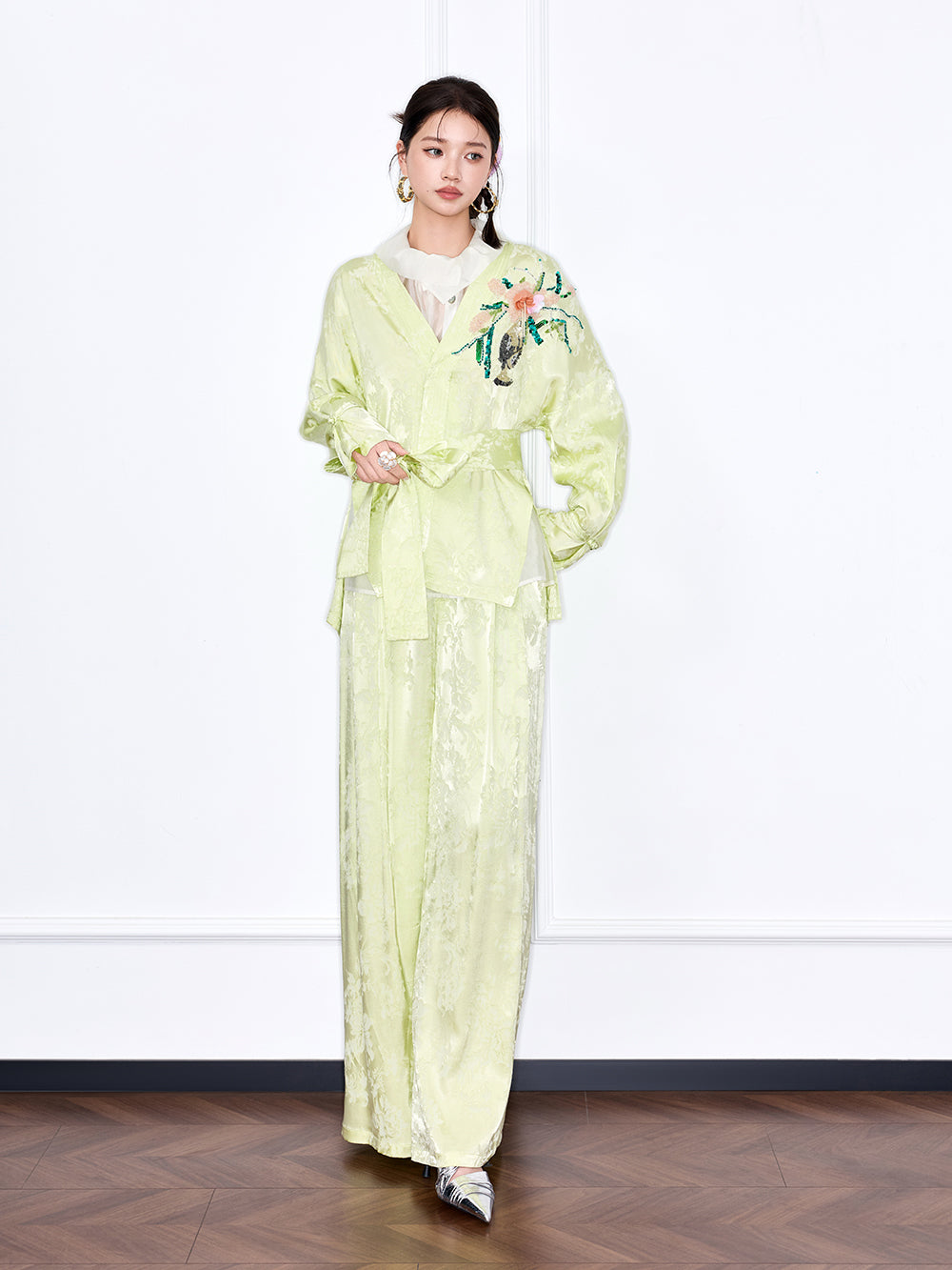 MUKZIN "Capsule Collection" New Chinese Style Jacquard V Neck Fitted Set Jacket