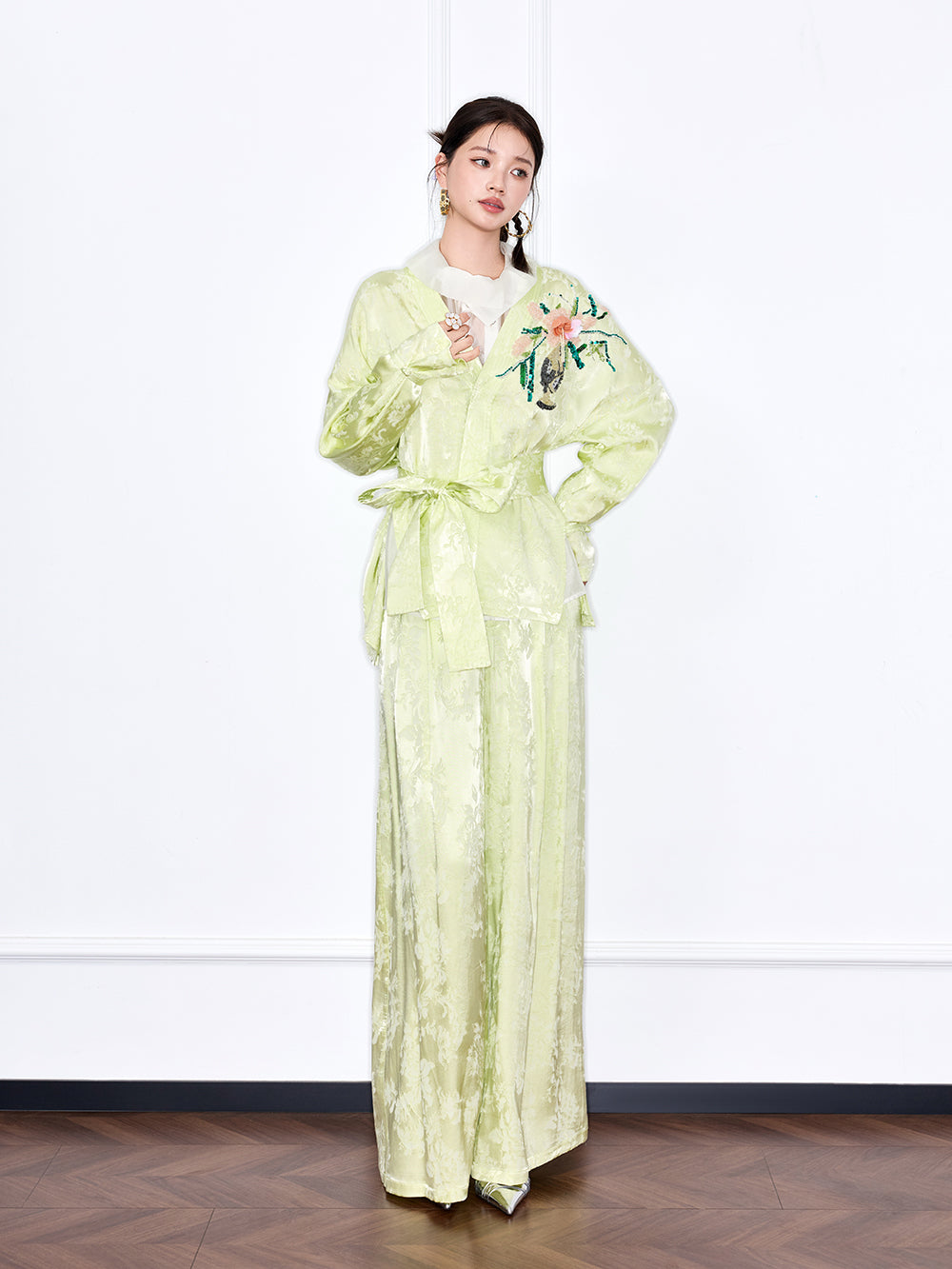 MUKZIN "Capsule Collection" New Chinese Style Jacquard V Neck Fitted Set Jacket