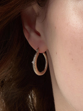 MUKTANK×SUN HUNTER Medium-Sized Brushed Huggie Earrings