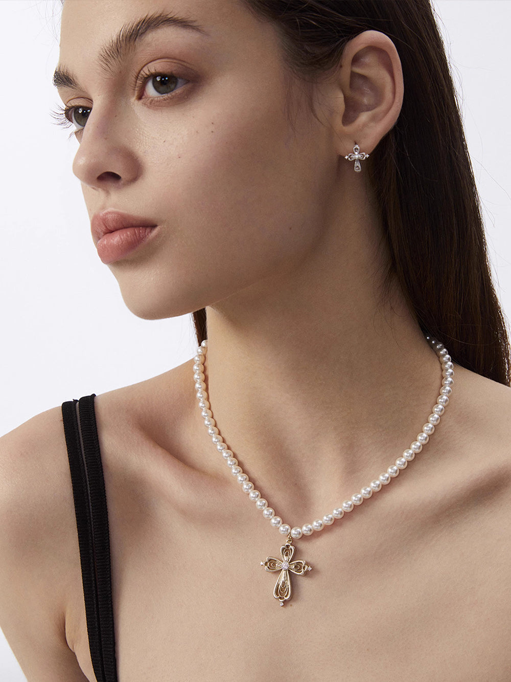 MUKTANK×SUN HUNTER Small lace cross pearl chain