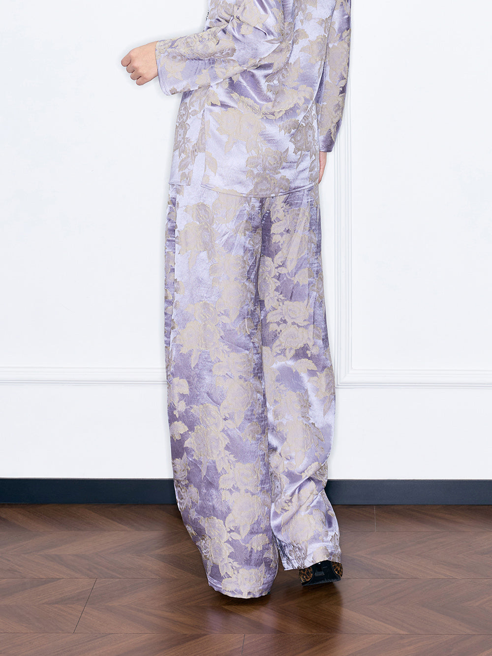 MUKZIN“Capsule Collection”Lavender Floral Jacquard Wide-Leg Pants | Oriental Satin Wide-Leg Trousers