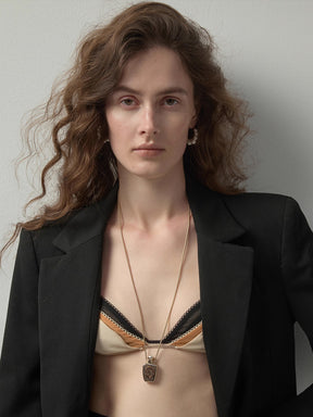 MUKTANK¡ÁSUN HUNTER Iris Carved Flask Necklace