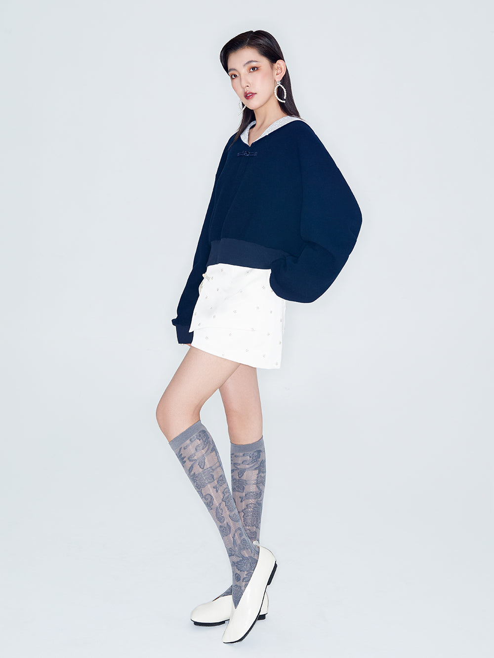 MUKZIN Linglong New Chinese-style Navy Collar Silhouette Sweatshirt