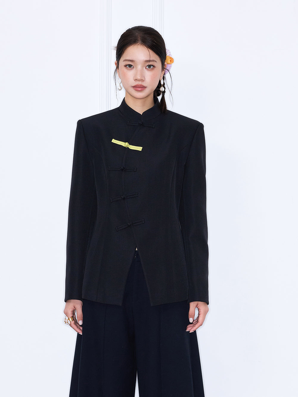 MUKZIN¡°Capsule Collection¡±Chinese Style Mandarin Collar Frog Button Asymmetrical Blazer