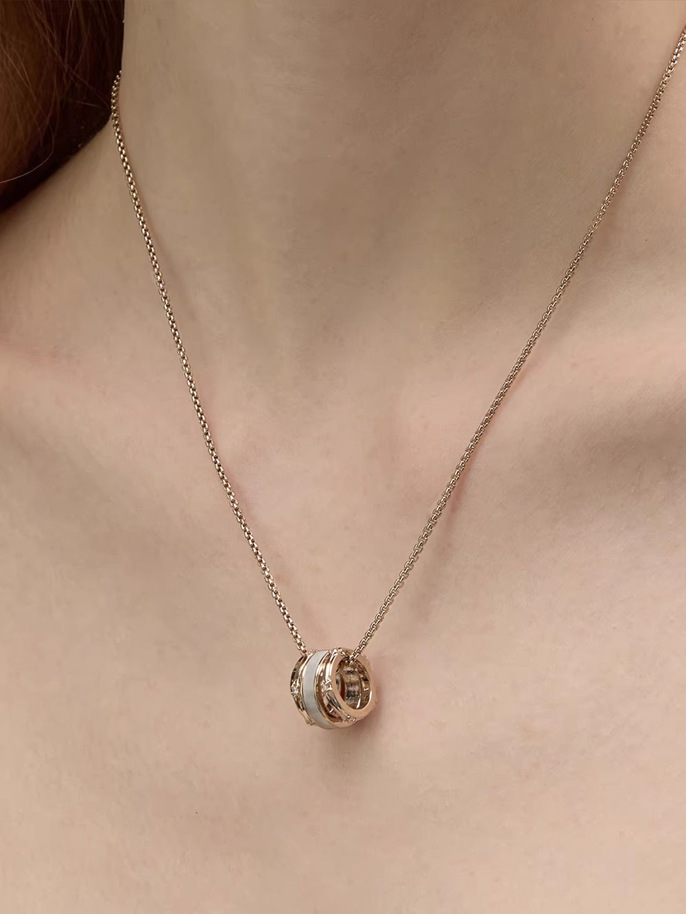 MUKTANK×SUN HUNTER Mother-of-Pearl Iris Lulu Tong Necklace