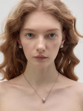 MUKTANK×SUN HUNTER Mother-of-Pearl Four-Flower Lulu Tong Necklace