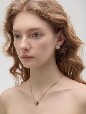 MUKTANK×SUN HUNTER Mother-of-Pearl Four-Flower Lulu Tong Necklace